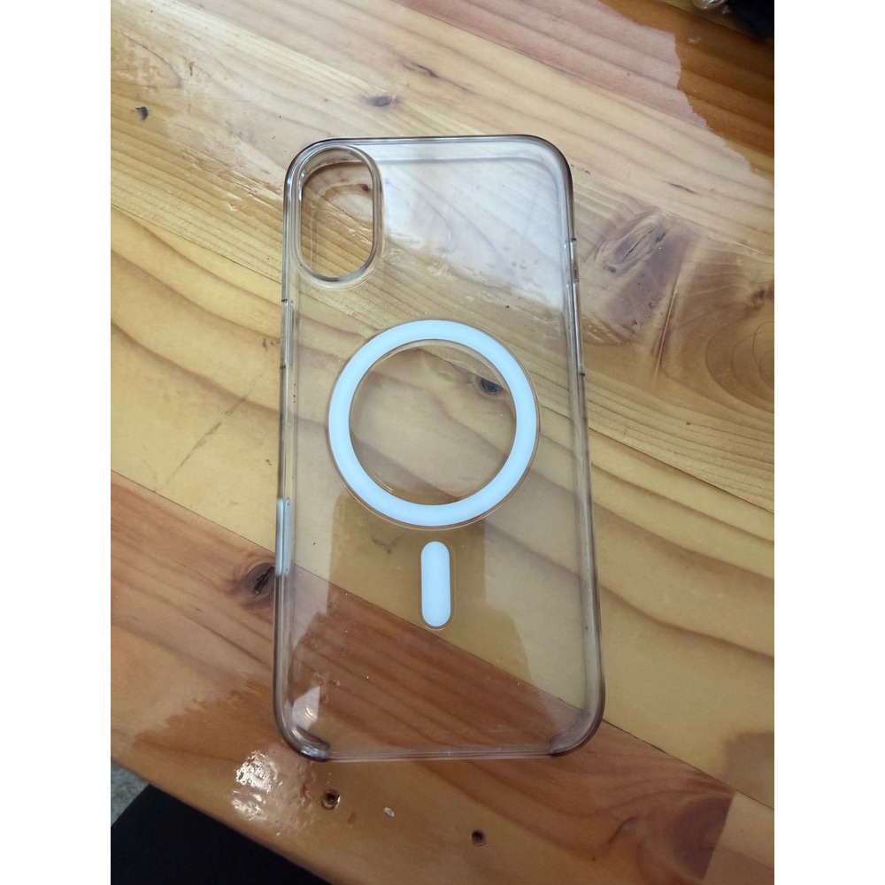 Apple MagSafe Clear Case – iPhone 16 Plus – Used